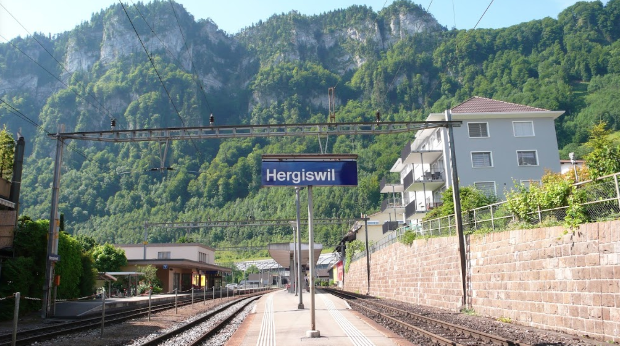 Die Zentralbahn. Reisezentrum Hergiswil
