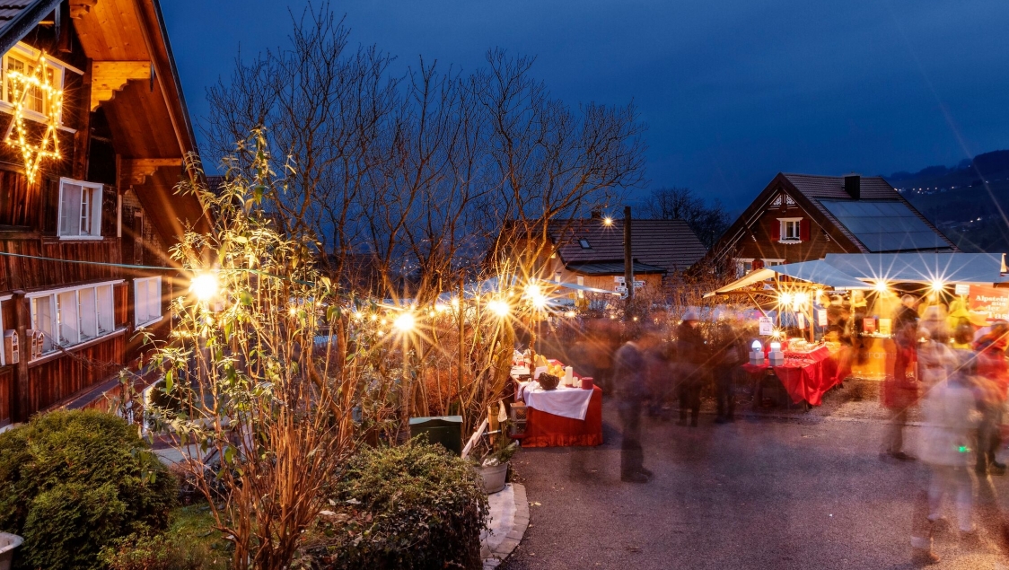 Christmas market in Wiehnacht-Tobel